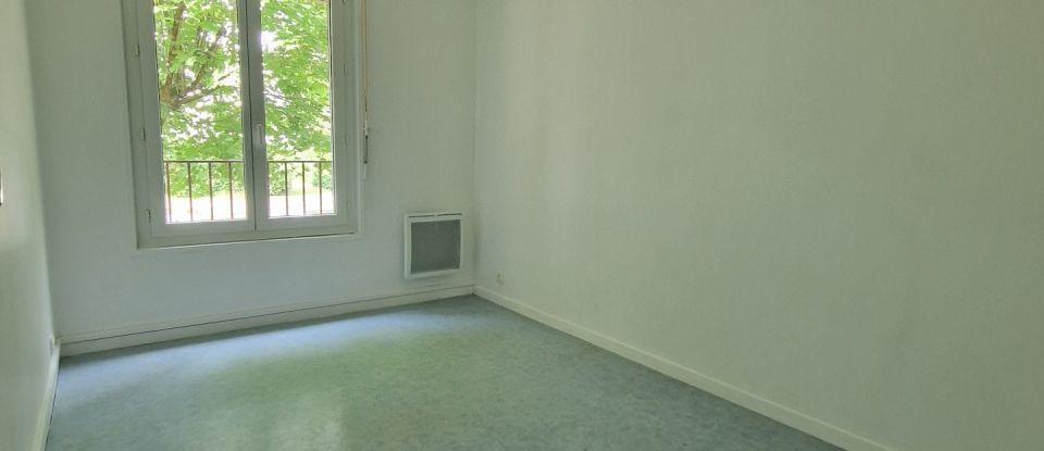 Apartment 4 rooms of 80 m² in Saint-Mammès (77670)