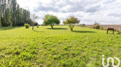 Maison traditionnelle 4 pièces de 95 m² à Vennecy (45760)