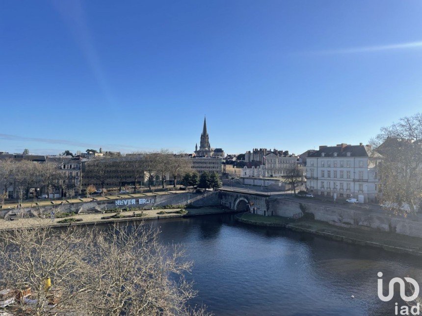 Apartment 4 rooms of 74 m² in Nantes (44000)