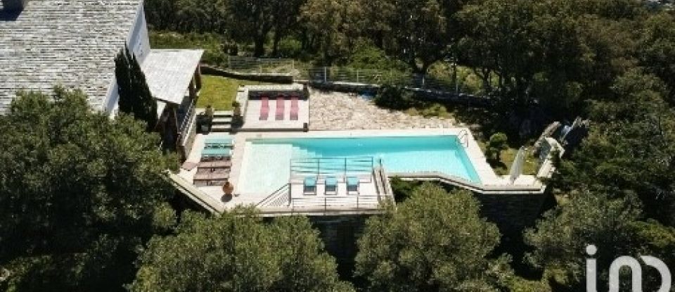 Mansion 8 rooms of 270 m² in Bastia (20200)