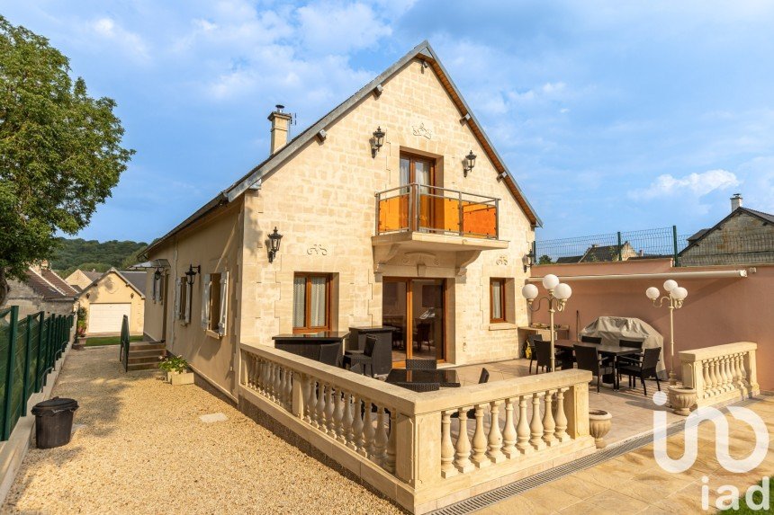 Maison 5 pièces de 175 m² à Attichy (60350)