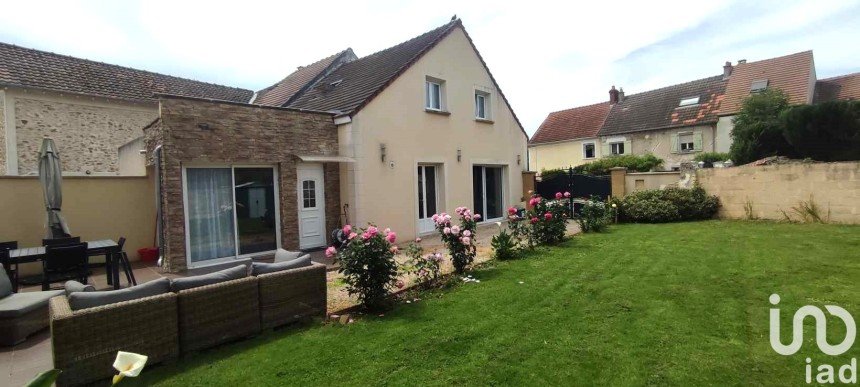 Village house 6 rooms of 95 m² in Sancy (77580)