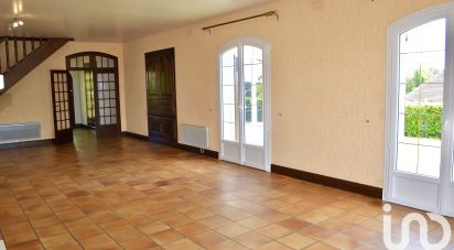 Architectural house 8 rooms of 182 m² in Le Blanc (36300)