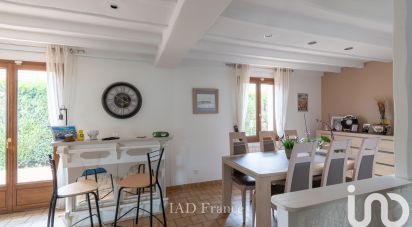 Maison 5 pièces de 90 m² à Carrières-sous-Poissy (78955)