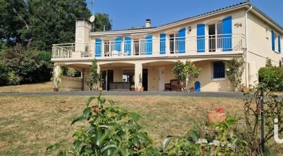 House 8 rooms of 170 m² in Saint-Louis-en-l'Isle (24400)