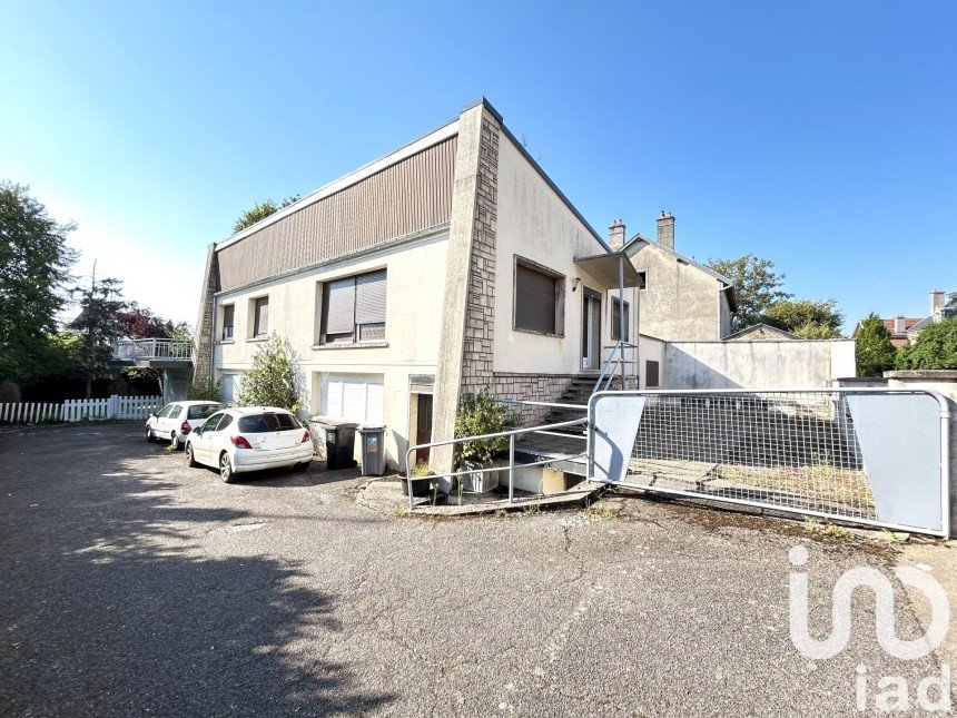 Immeuble de 228 m² à Chaumont (52000)