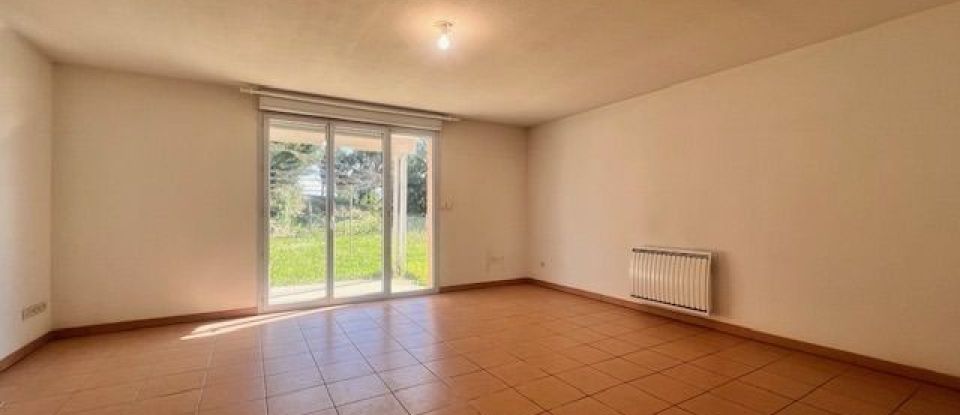 House 4 rooms of 82 m² in Cazères (31220)