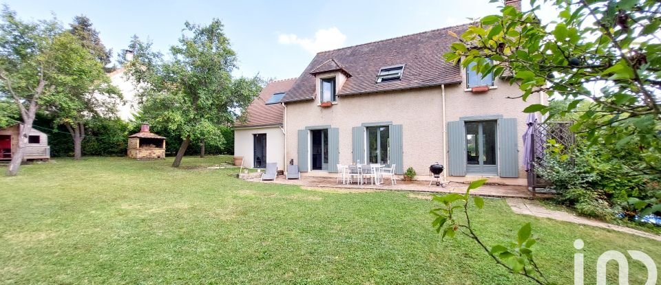 House 6 rooms of 190 m² in Vaux-sur-Seine (78740)