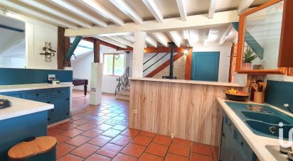 Country house 5 rooms of 150 m² in Ygos-Saint-Saturnin (40110)