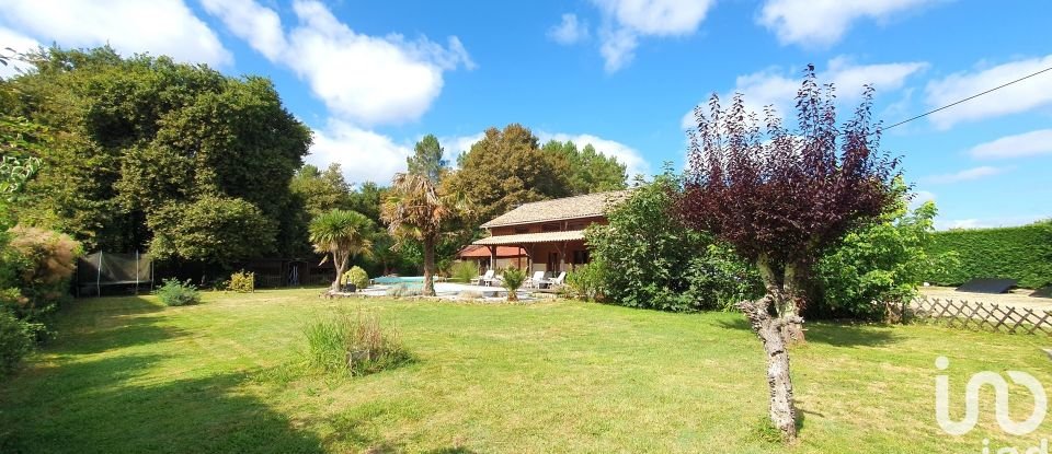 Country house 5 rooms of 150 m² in Ygos-Saint-Saturnin (40110)