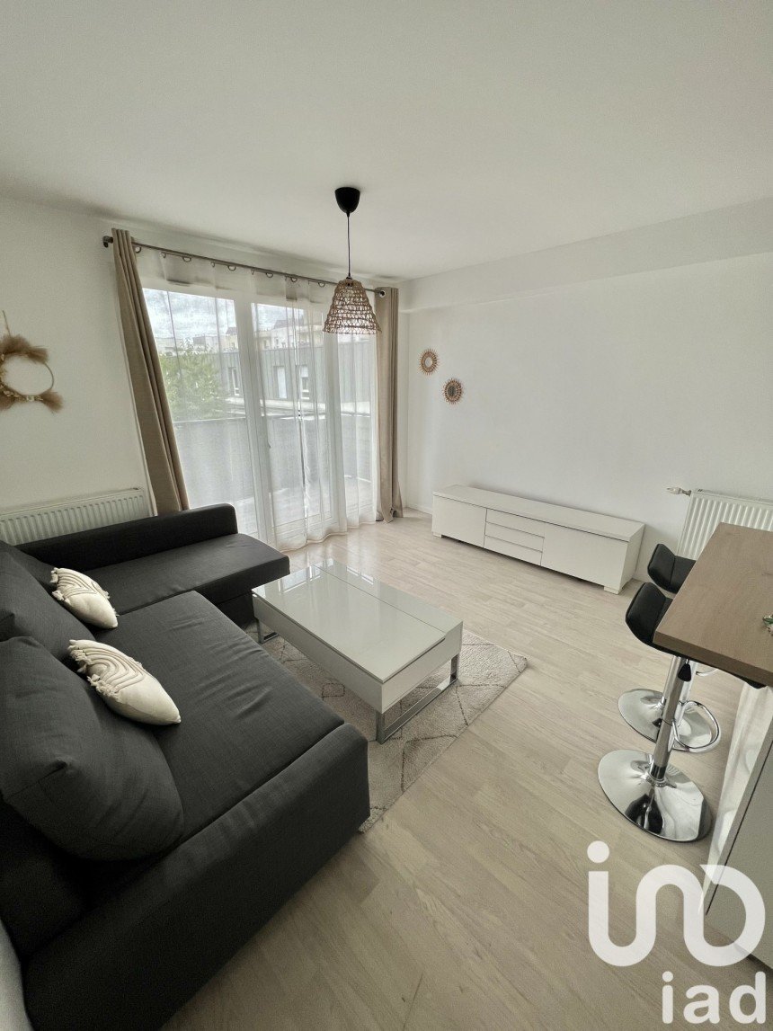 Apartment 3 rooms of 53 m² in Fleury-Mérogis (91700)