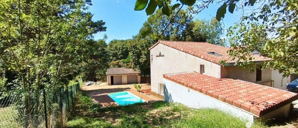 House 6 rooms of 160 m² in Albi (81000)