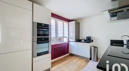 Apartment 5 rooms of 104 m² in LA VARENNE-SAINT-HILAIRE (94210)