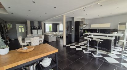 Maison 7 pièces de 196 m² à Meaux (77100)