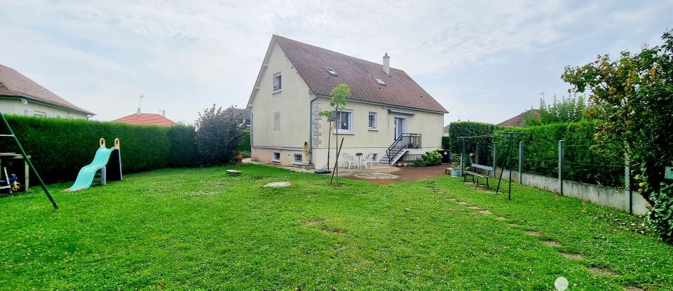 House 6 rooms of 147 m² in Toury (28310)