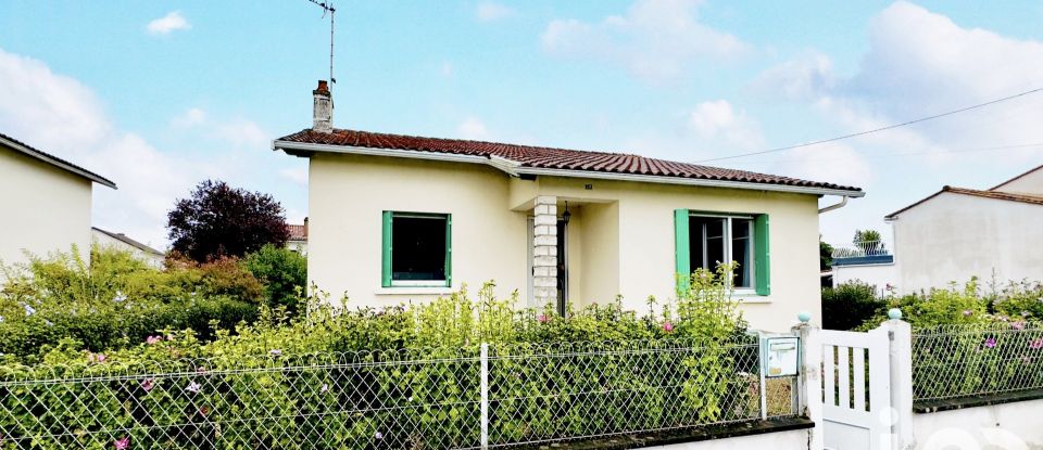 House 5 rooms of 73 m² in La Couronne (16400)