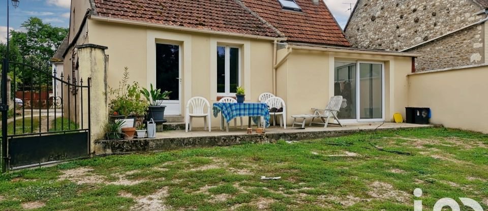 House 5 rooms of 113 m² in Beaumont (89250)