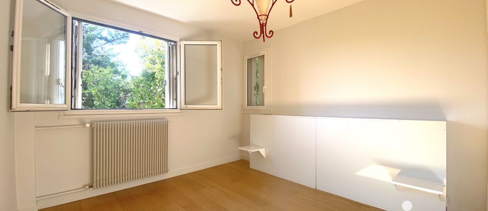 Apartment 3 rooms of 59 m² in Chatou (78400)