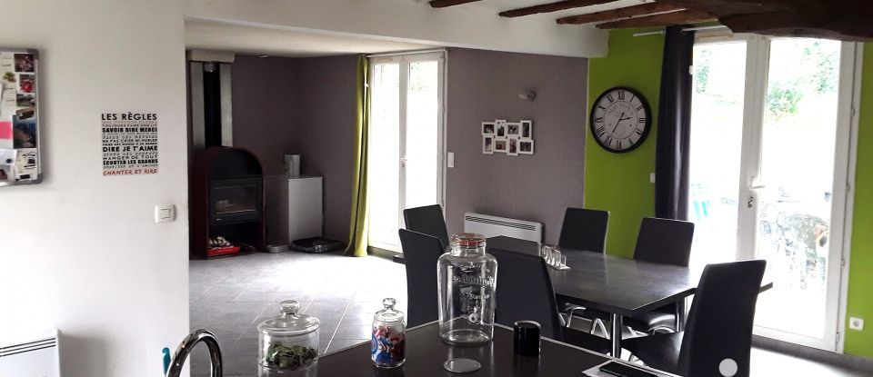 Maison 5 pièces de 110 m² à Châtillon-sur-Colmont (53100)