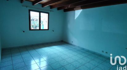 Traditional house 5 rooms of 94 m² in Le Tampon (97430)