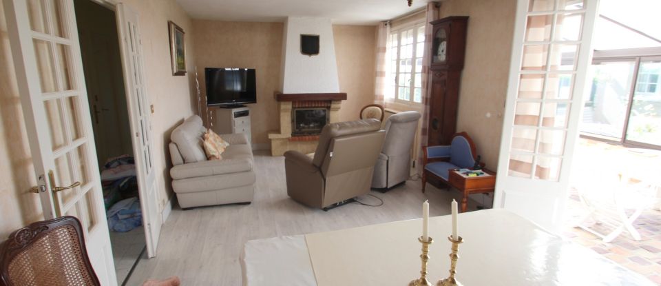 Traditional house 5 rooms of 141 m² in Saint-Ouen-du-Tilleul (27670)