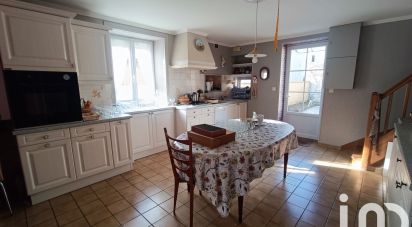 Town house 5 rooms of 101 m² in Niort (79000)