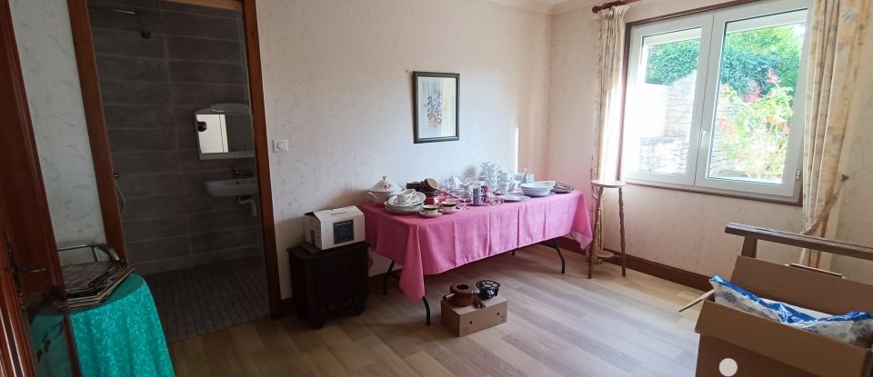 Town house 5 rooms of 101 m² in Niort (79000)