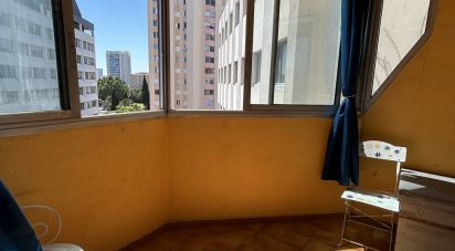 Appartement 3 pièces de 65 m² à Toulon (83000)