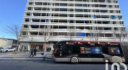 Parking of 17 m² in Nîmes (30900)