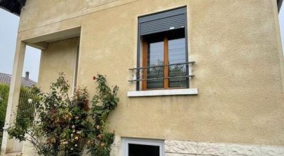 House 4 rooms of 90 m² in Bergerac (24100)