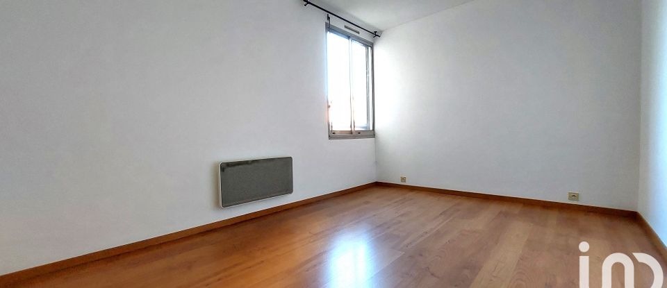 Apartment 3 rooms of 84 m² in Clermont-Ferrand (63000)