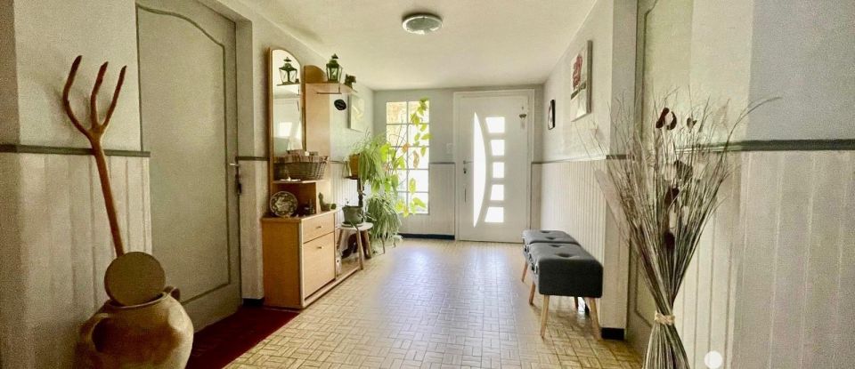 Traditional house 5 rooms of 105 m² in Le Loroux-Bottereau (44430)