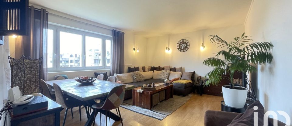 Appartement 4 pièces de 86 m² à Évry (91000)