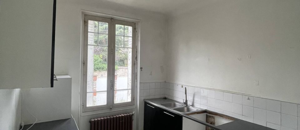 Maison 6 pièces de 130 m² à Saint-Pierre-lès-Nemours (77140)