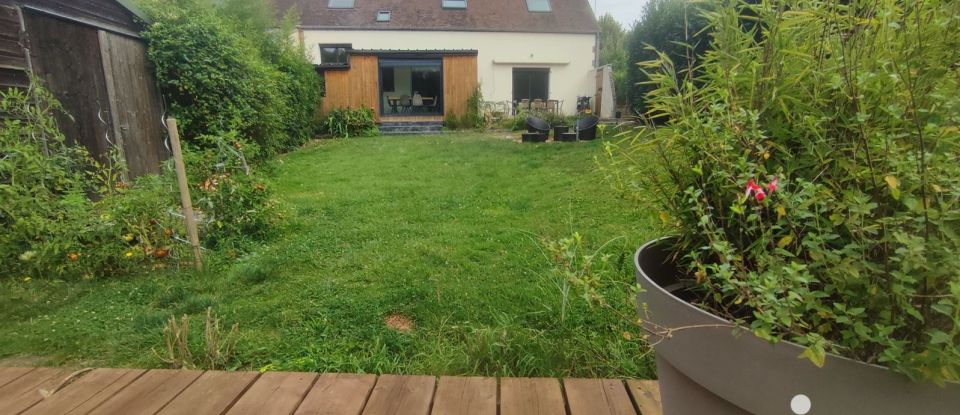 Longère 7 pièces de 153 m² à Courville-sur-Eure (28190)