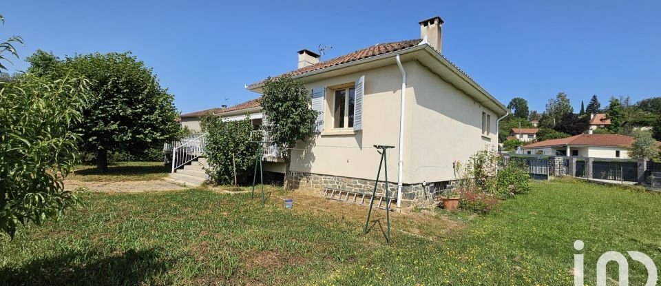 House 5 rooms of 120 m² in Maurs (15600)