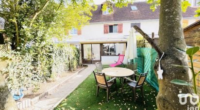 House 4 rooms of 82 m² in La Norville (91290)