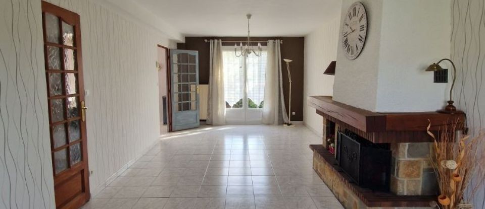 Maison 5 pièces de 98 m² à Maisnil-lès-Ruitz (62620)