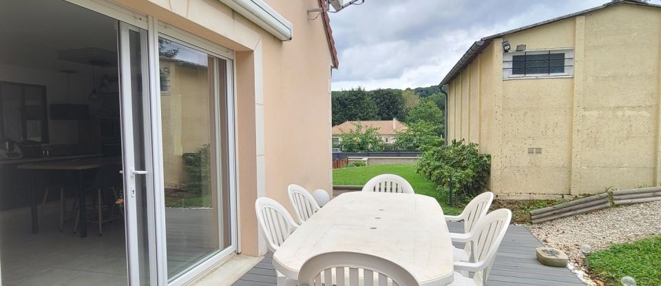 Maison 7 pièces de 180 m² à Bercenay-en-Othe (10190)