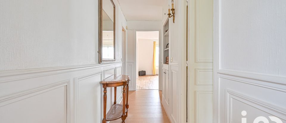 Appartement 3 pièces de 60 m² à Paris (75015)