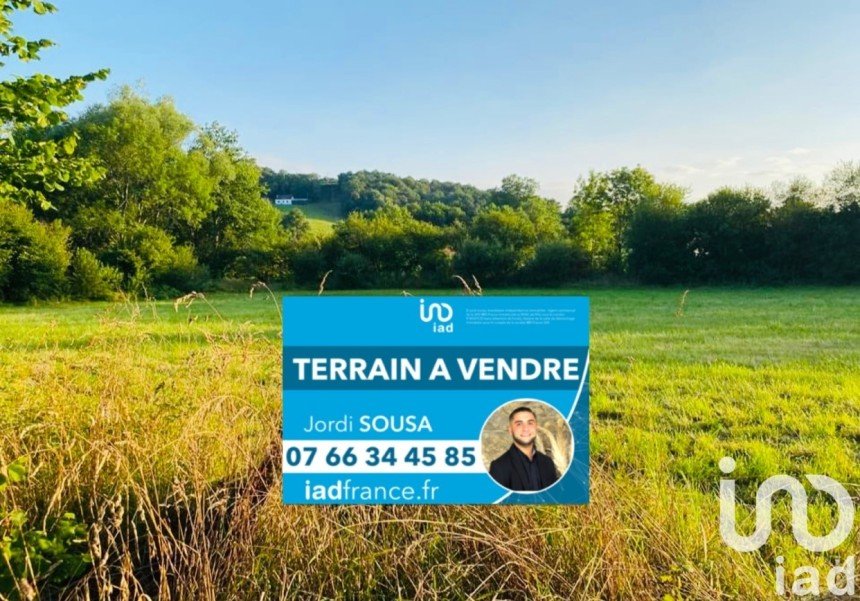 Land of 1,571 m² in Lucq-de-Béarn (64360)