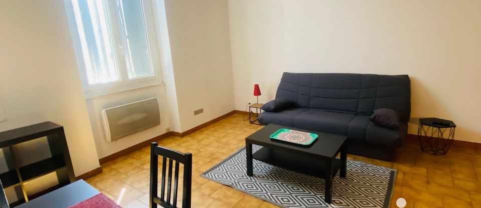 Studio 1 room of 28 m² in Nîmes (30000)