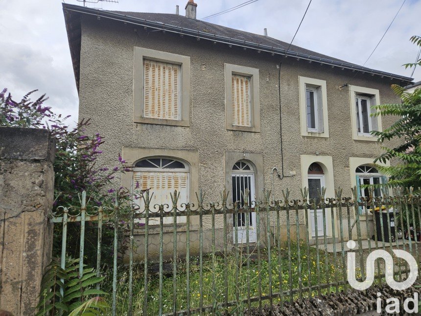 Town house 4 rooms of 76 m² in Saint-Pierre-d'Exideuil (86400)