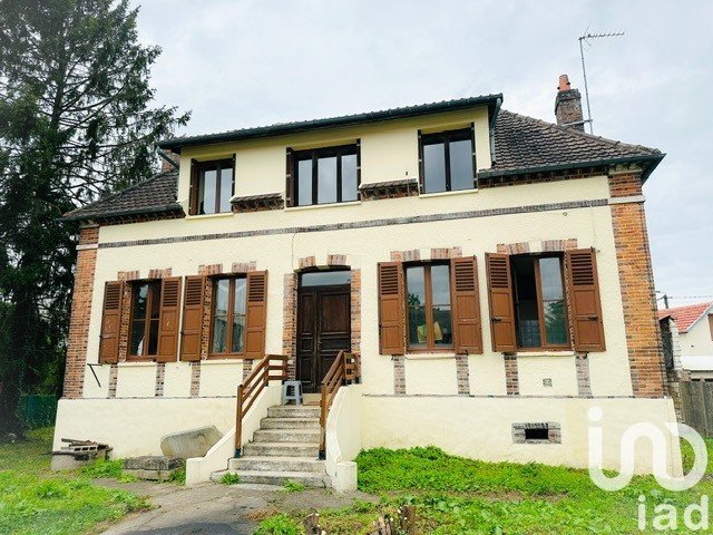 Town house 7 rooms of 168 m² in Saint-Clément (89100)