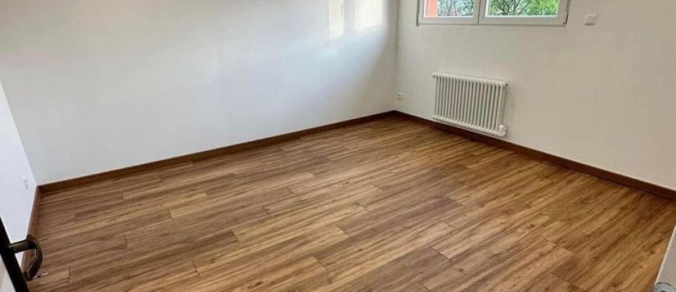 Maison 5 pièces de 130 m² à Bruay-la-Buissière (62700)