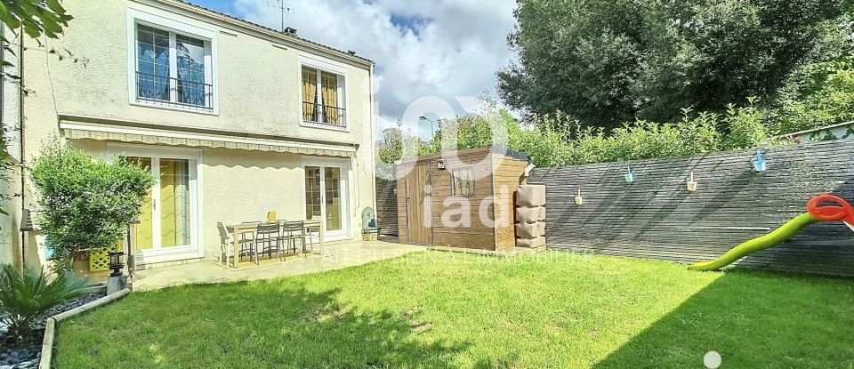 House 4 rooms of 90 m² in Brie-Comte-Robert (77170)