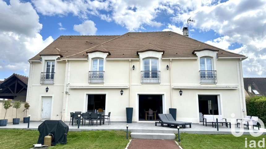 Maison 9 pièces de 304 m² à Barbery (60810)