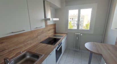 Appartement 4 pièces de 65 m² à Rennes (35000)