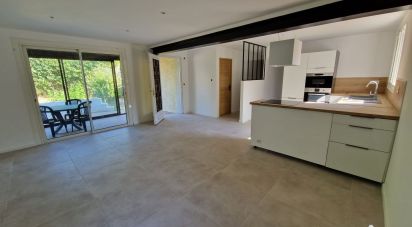 Maison 4 pièces de 87 m² à Vinon-sur-Verdon (83560)