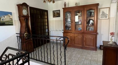 House 6 rooms of 160 m² in Auriol (13390)